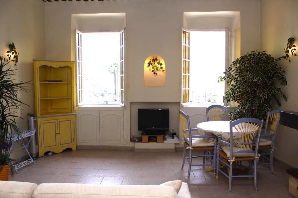 Very Charming Studio Apartment On Port In Cannes A Short Walk To Palais With Aircon And Internet 411 Екстер'єр фото