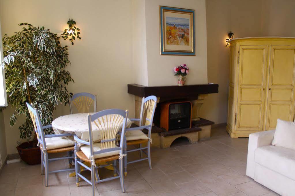 Very Charming Studio Apartment On Port In Cannes A Short Walk To Palais With Aircon And Internet 411 Екстер'єр фото
