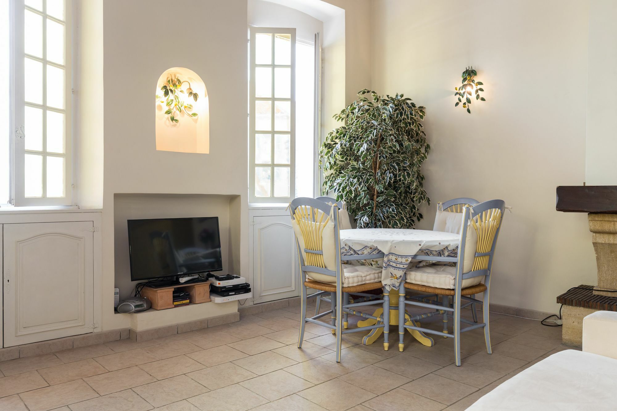 Very Charming Studio Apartment On Port In Cannes A Short Walk To Palais With Aircon And Internet 411 Екстер'єр фото